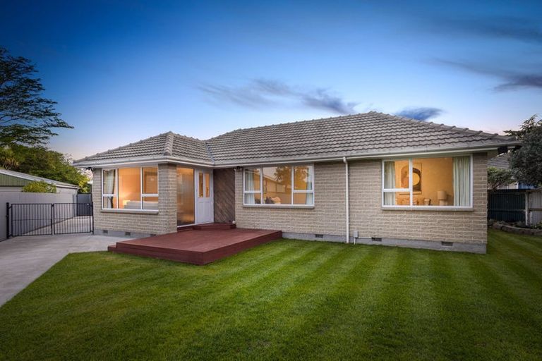 Photo of property in 52 West-watson Avenue, Hillmorton, Christchurch, 8025