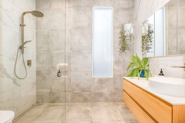 Photo of property in 32 Hiropi Street, Newtown, Wellington, 6021