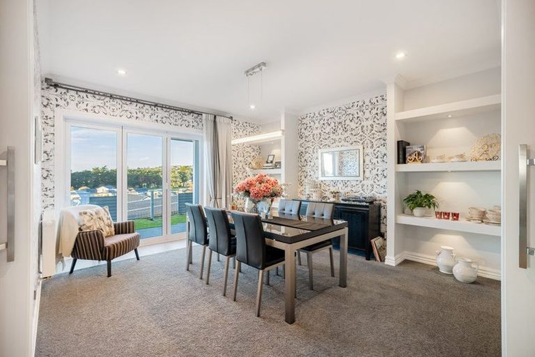 Photo of property in 6 Rushden Rise, Westmorland, Christchurch, 8025