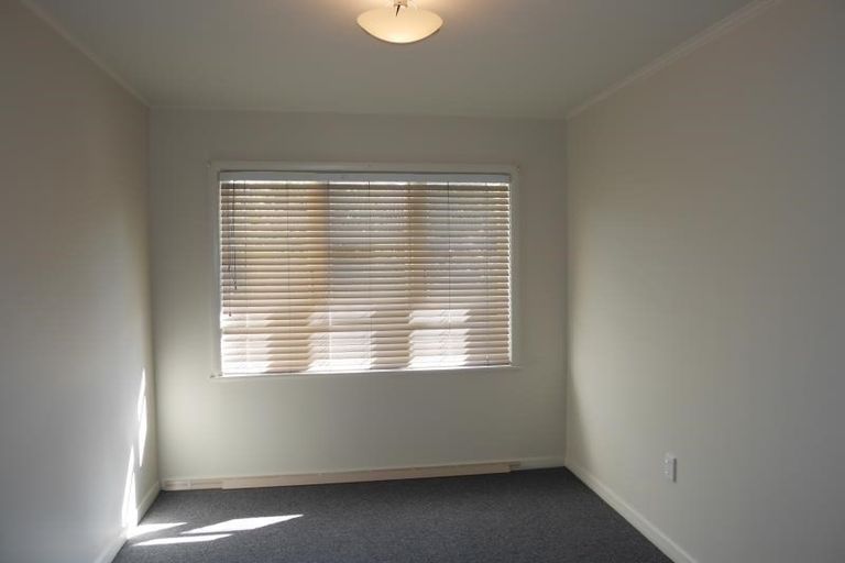 Photo of property in 185 Stokes Valley Road, Stokes Valley, Lower Hutt, 5019