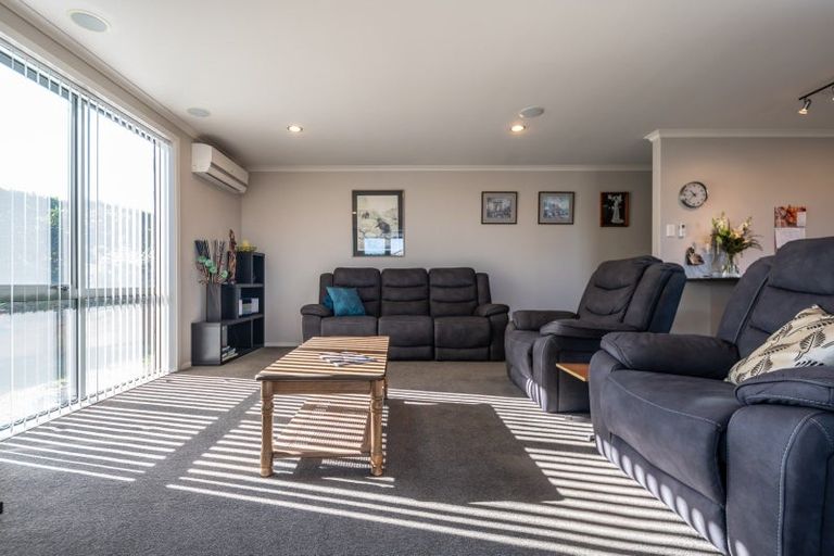 Photo of property in 12 Cabourne Drive, Glenview, Hamilton, 3206