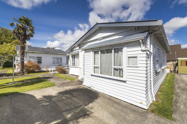 Photo of property in 22 Palm Avenue, Hokowhitu, Palmerston North, 4410