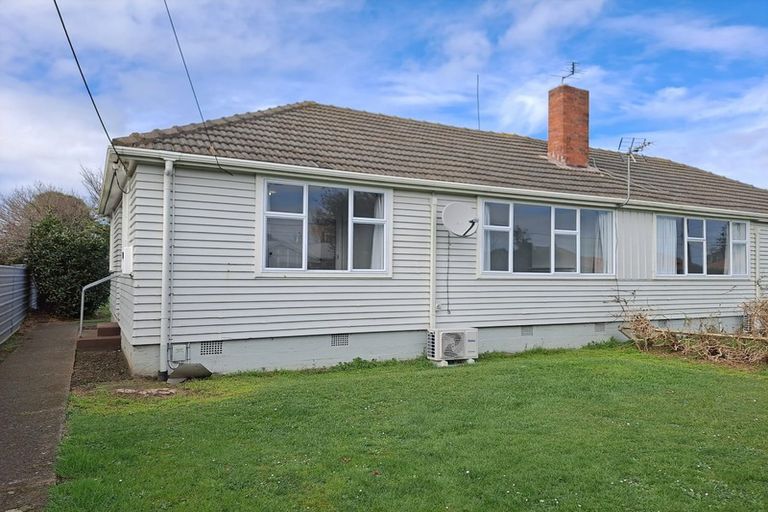 Photo of property in 12-14 Dixon Avenue, Hawera, 4610