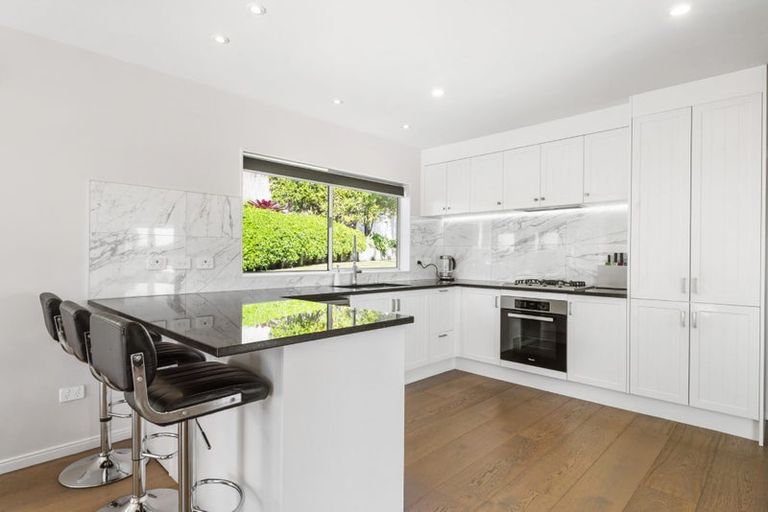 Photo of property in 7 Bushglen Court, Browns Bay, Auckland, 0630