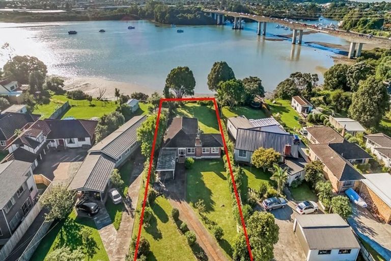 Photo of property in 37 Millen Avenue, Pakuranga, Auckland, 2010