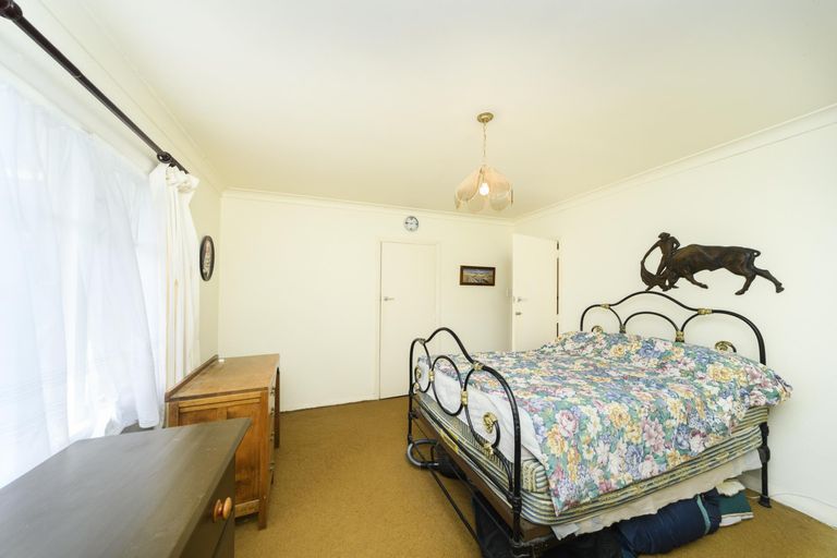 Photo of property in 39 Aberdeen Avenue, Takaro, Palmerston North, 4412
