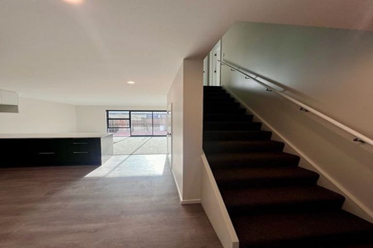 Photo of property in 2/83 Rutherford Street, Woolston, Christchurch, 8023