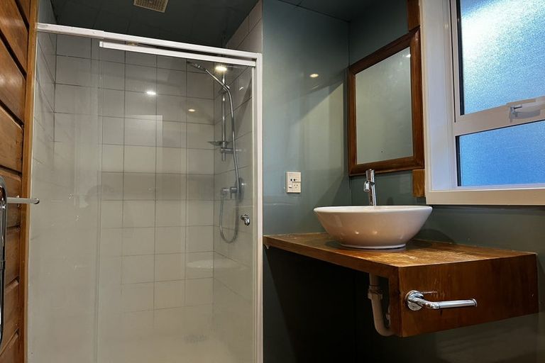 Photo of property in 203 Melbourne Road, Island Bay, Wellington, 6023