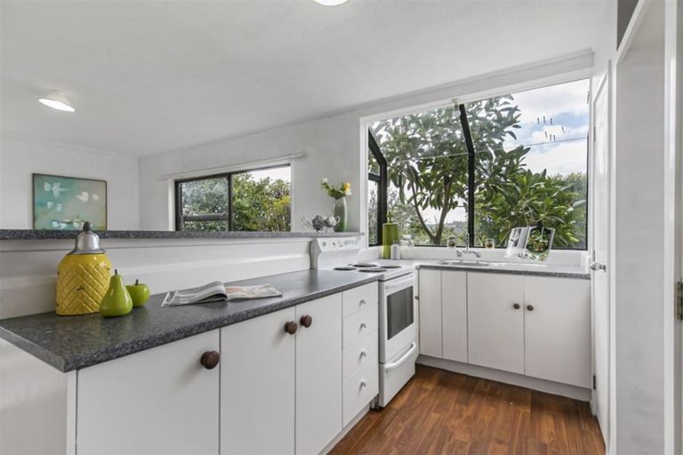 Photo of property in 103b Woodglen Road, Glen Eden, Auckland, 0602