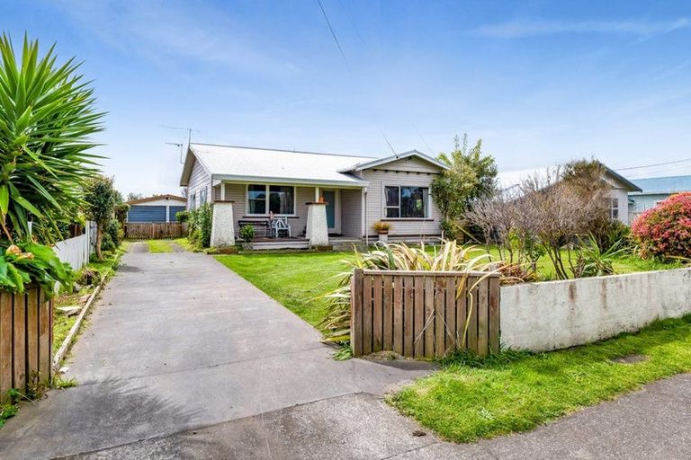 Photo of property in 288 South Road, Hawera, 4610