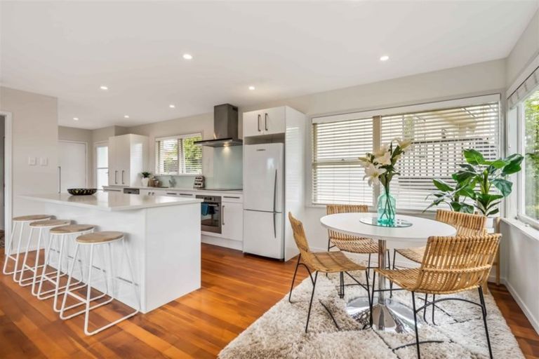 Photo of property in 9 Oruamo Place, Beach Haven, Auckland, 0626