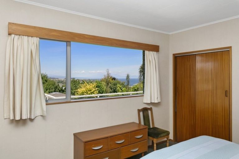 Photo of property in 66 Kurupae Road, Hilltop, Taupo, 3330