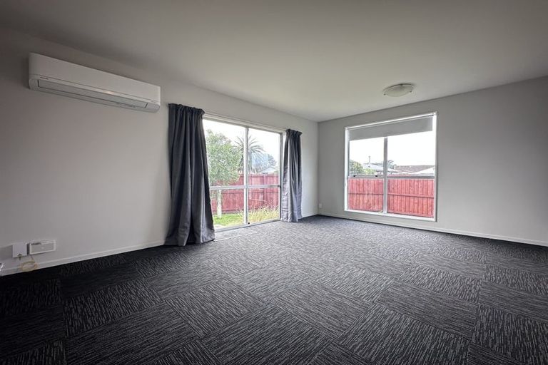 Photo of property in 1/1 Pateke Place, Bromley, Christchurch, 8062