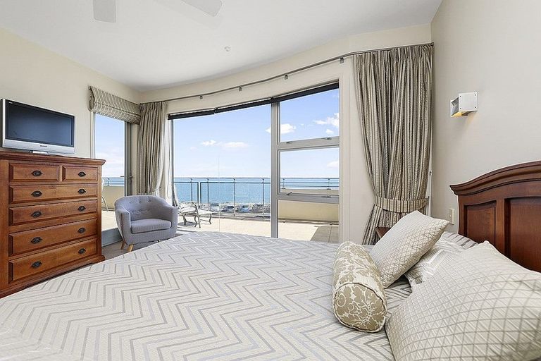 Photo of property in Quarterdeck, 10/4 Buller Street, New Plymouth, 4310