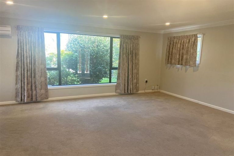 Photo of property in 15 Greers Road, Ilam, Christchurch, 8041