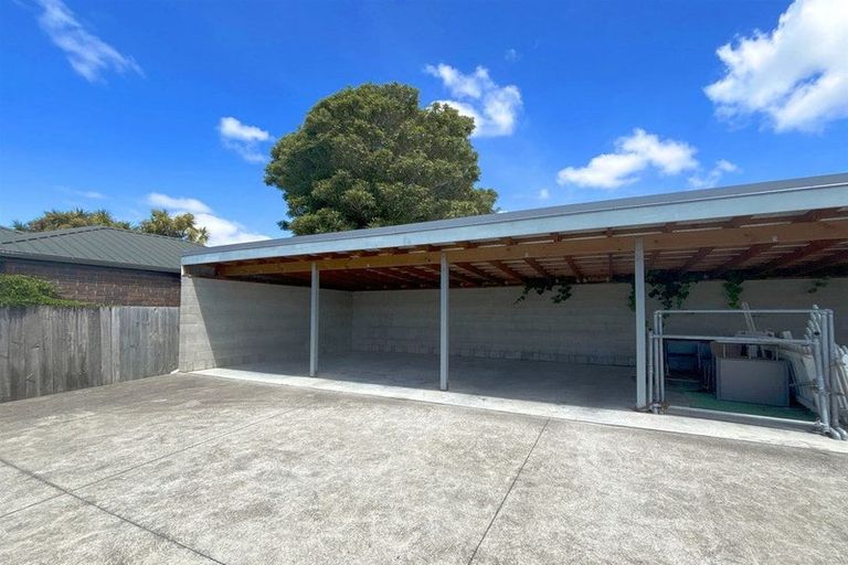 Photo of property in Kings Autos (ex Morgans Factory), 3/206 Hastings Street South, Hastings, 4122