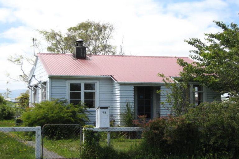 Photo of property in 43 Peel Street, Westport, 7825