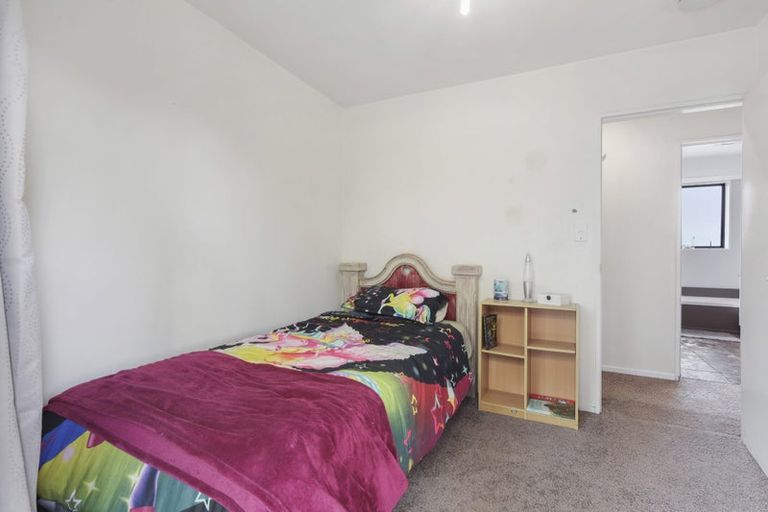 Photo of property in 68 Main North Road, Woodend, 7610