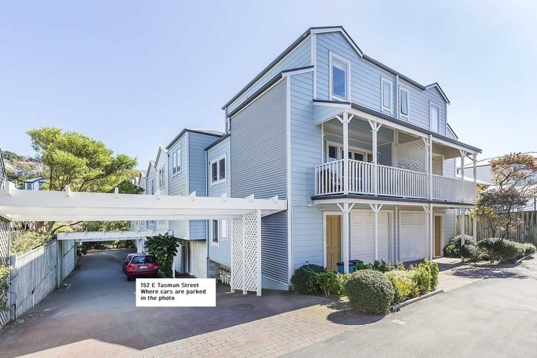Photo of property in 152e Tasman Street, Mount Cook, Wellington, 6021