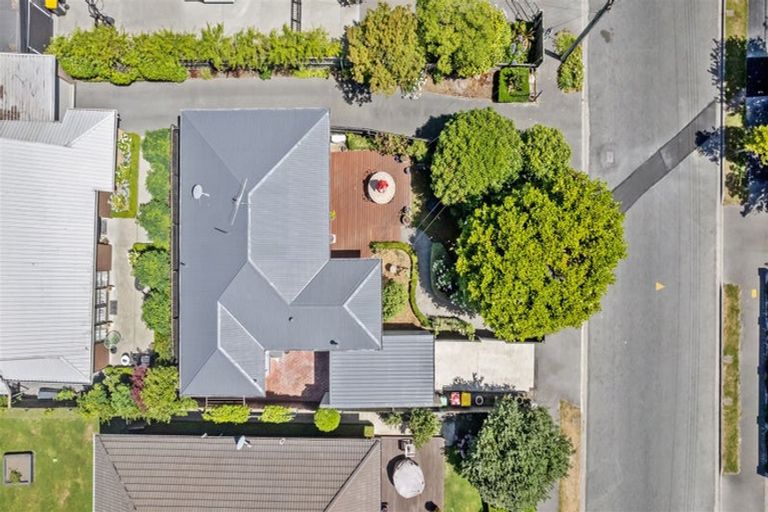 Photo of property in 1/82 Halton Street, Strowan, Christchurch, 8052