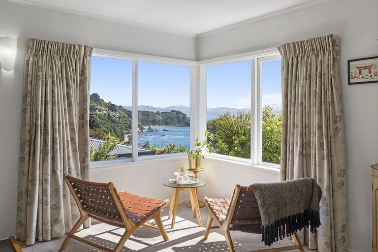 Photo of property in 25 Tai Paku Paku Road, Karaka Bays, Wellington, 6022