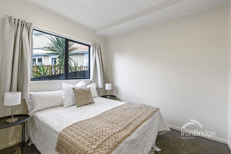 Photo of property in 113a Carlisle Road, Torbay, Auckland, 0632