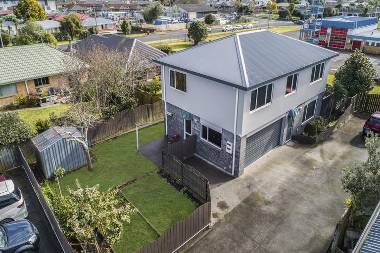 Photo of property in 30a Wellington Street, Pukekohe, 2120
