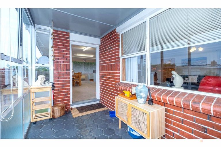 Photo of property in 1 Kennedy Crescent, Waimate, 7924