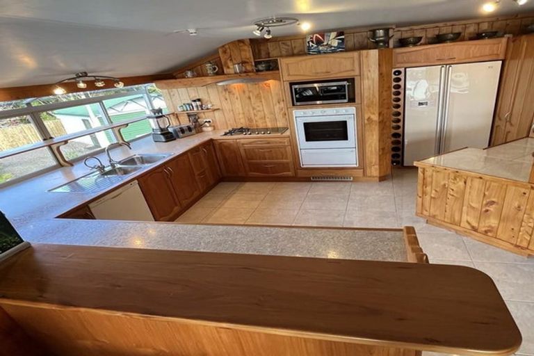 Photo of property in 18 Sir George Back Street, Opua, 0200