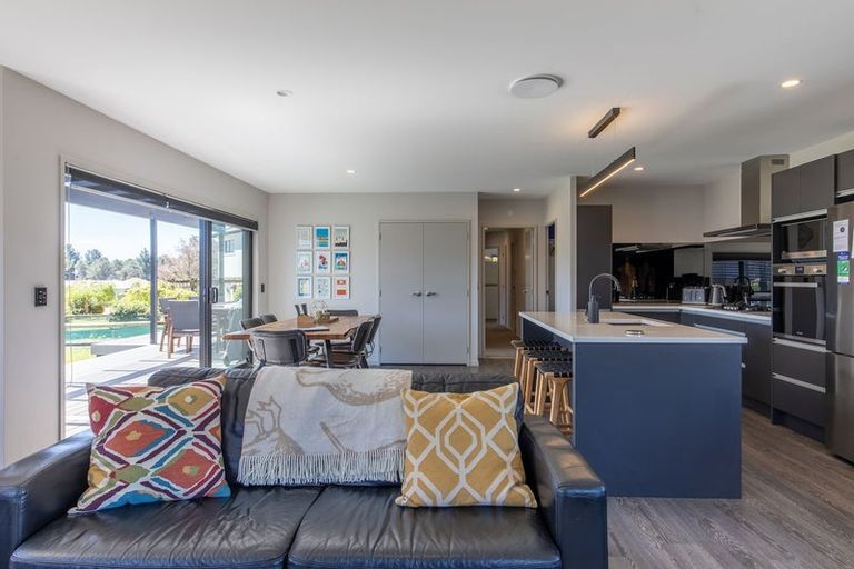 Photo of property in 80 Kahotea Drive, Motuoapa, 3382