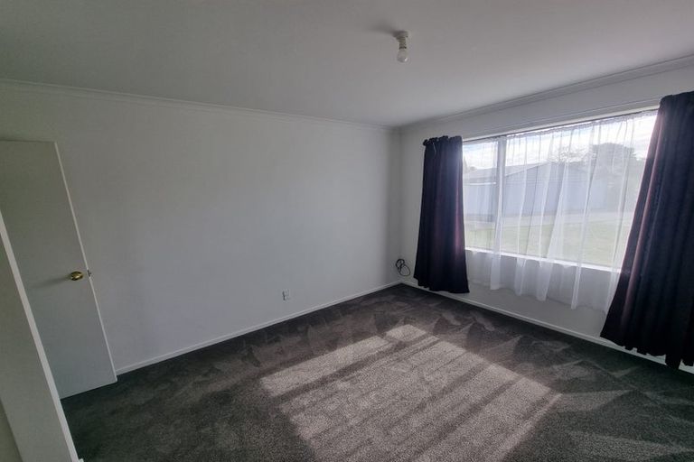 Photo of property in 10 Laura Kent Place, Woolston, Christchurch, 8023