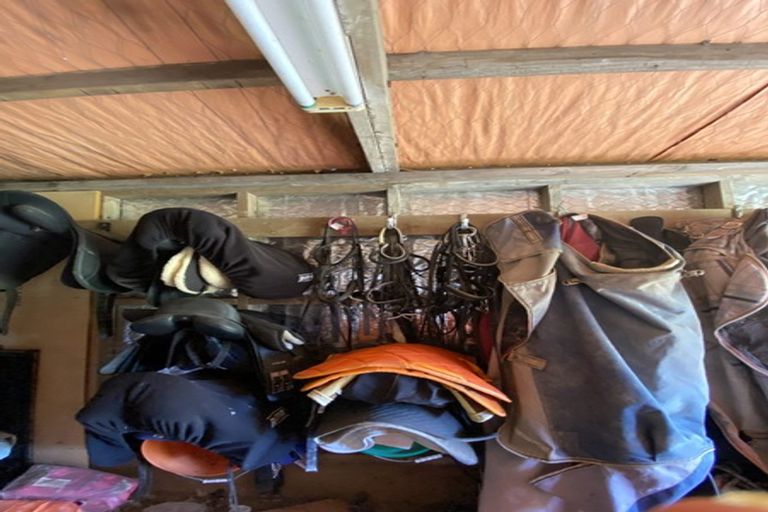 Photo of property in 112 Upper Fitzherbert Road, Wainuiomata, 5373