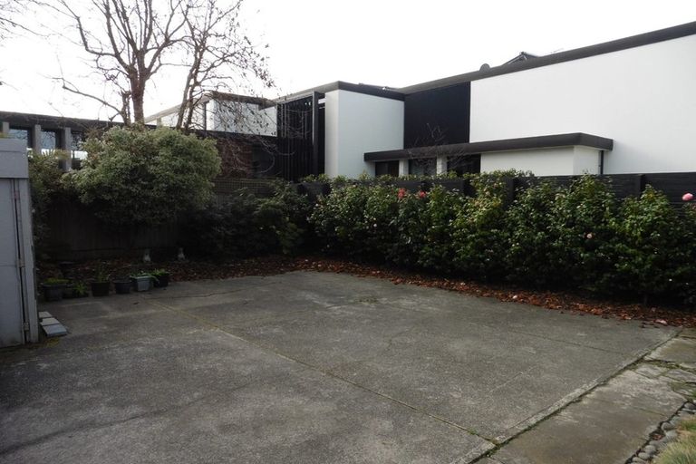 Photo of property in 4/111 Aikmans Road, Merivale, Christchurch, 8014