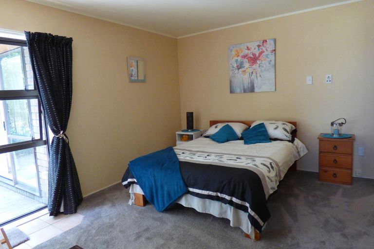 Photo of property in 110 Hall Road, Waiuku, 2681