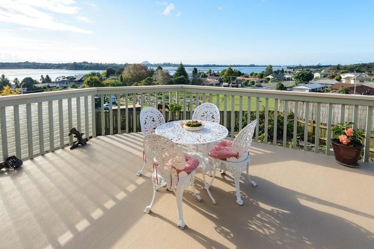 Photo of property in 7 Oakland Way, Welcome Bay, Tauranga, 3112