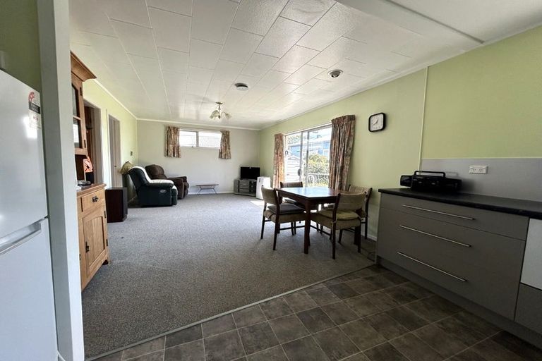 Photo of property in 15 Brougham Street, Westport, 7825