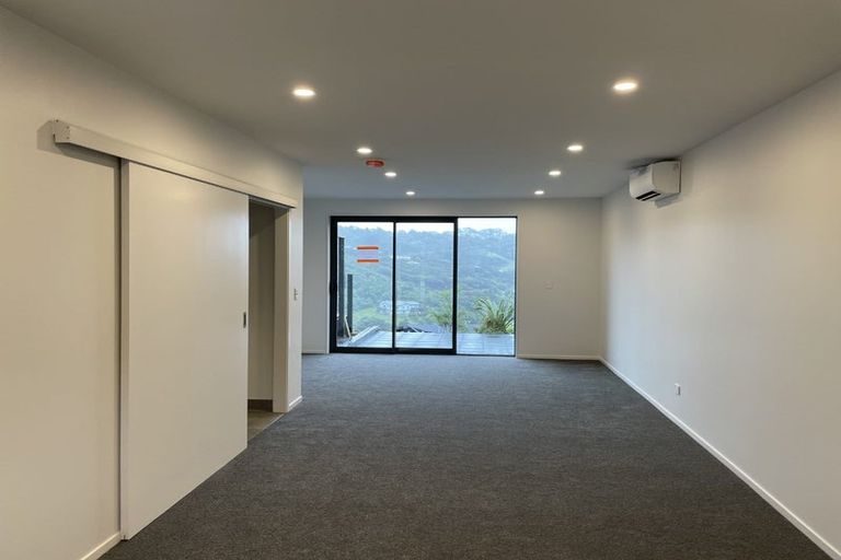Photo of property in 10 Bee Lane, Whitby, Porirua, 5024