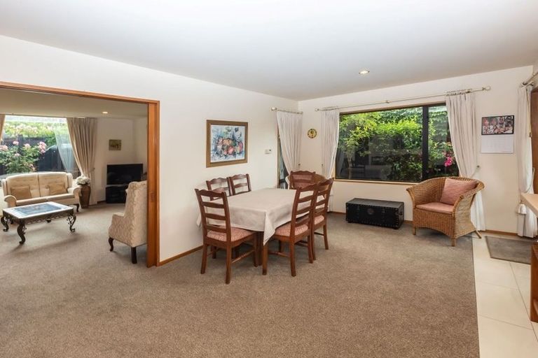 Photo of property in 9 Clyde Road, Upper Riccarton, Christchurch, 8041