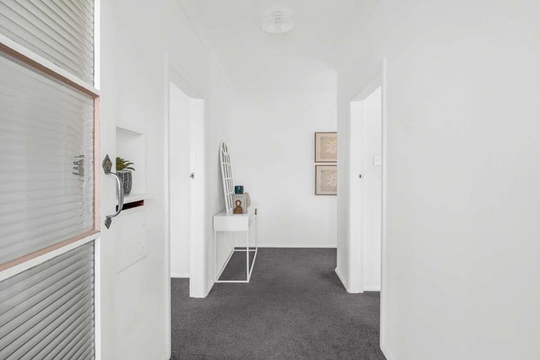 Photo of property in 18 Dudley Street, Levin, 5510