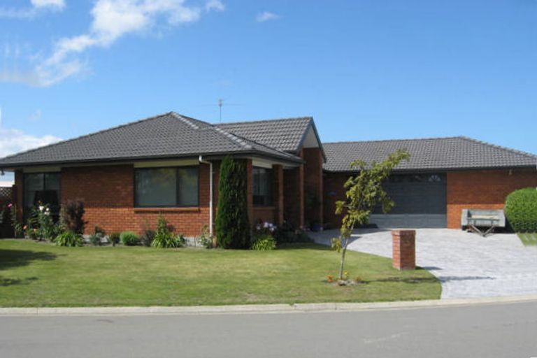 Photo of property in 5 Monet Vale, Rolleston, 7614