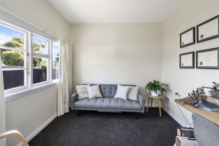 Photo of property in 70 Mayfield Avenue, Mairehau, Christchurch, 8013