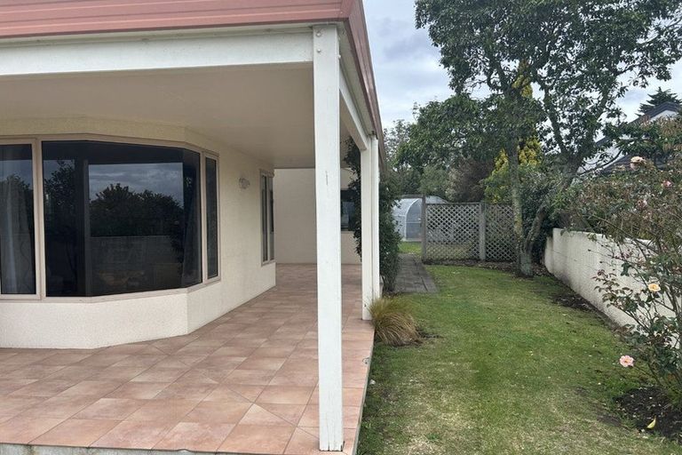 Photo of property in 40 Kingsgate Avenue, Havelock North, 4130