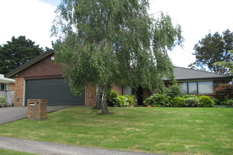 Photo of property in 44 The Glade South, Pukekohe, 2120