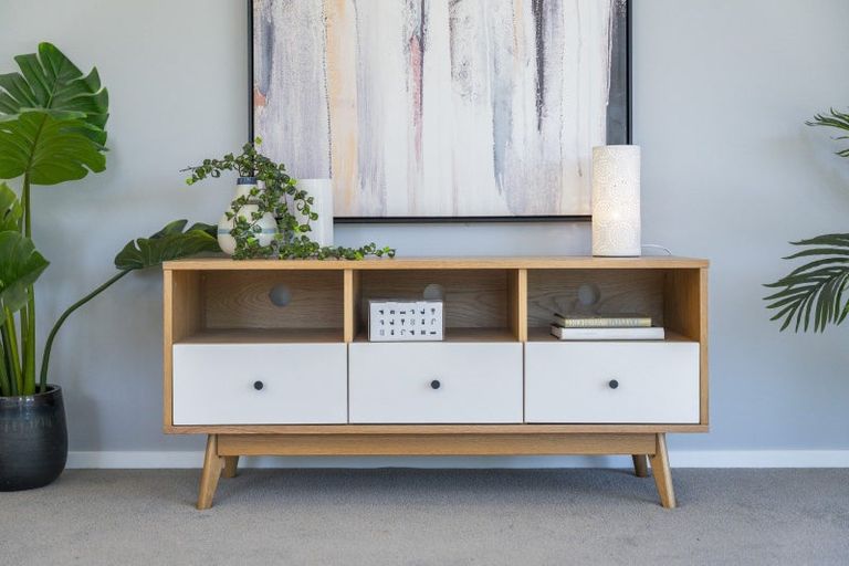 Photo of property in 10 Winnie Close, Acacia Bay, Taupo, 3330