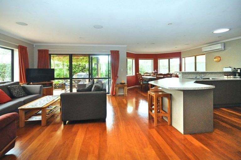 Photo of property in 6 O'sullivan Place, Waiuku, 2123