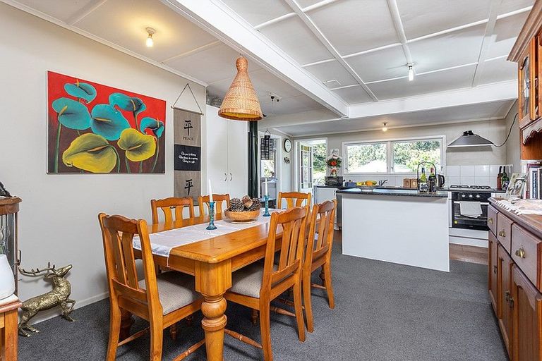 Photo of property in 40 James Mcleod Road, Shelly Beach, Helensville, 0874