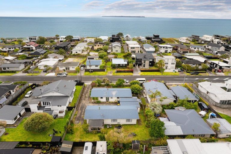 Photo of property in 1/1216 Papamoa Beach Road, Papamoa Beach, Papamoa, 3118