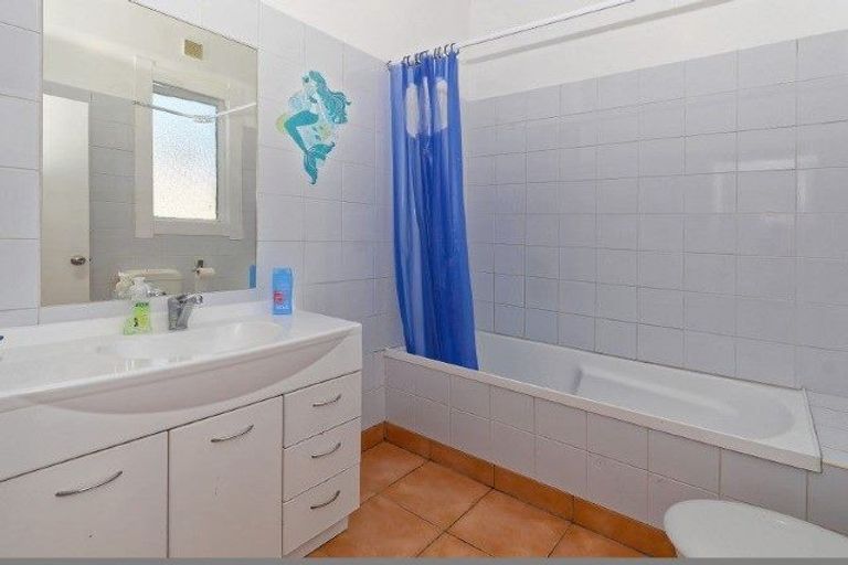 Photo of property in 73 Galloway Street, Hamilton East, Hamilton, 3216