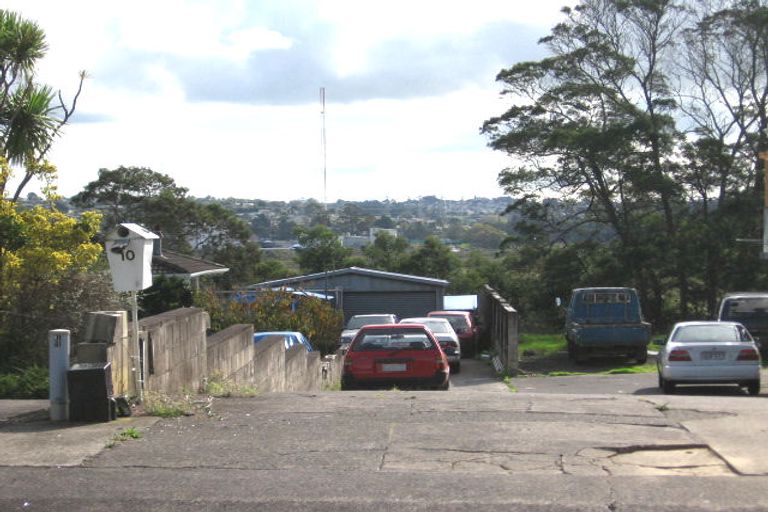 Photo of property in 10 Thomas Avenue, Te Atatu Peninsula, Auckland, 0610