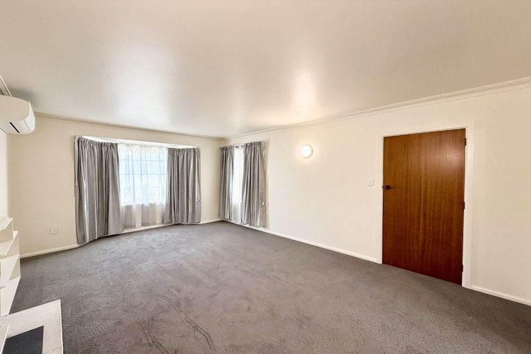 Photo of property in 152 Straven Road, Fendalton, Christchurch, 8014